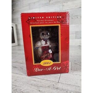 2001 Pet Smart Limited Edition Christmas Ornament "Snow Kitty" w/ Box 4"